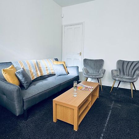 Апартаменты Cumberland House-2 Bed House Вёкингтон Экстерьер фото