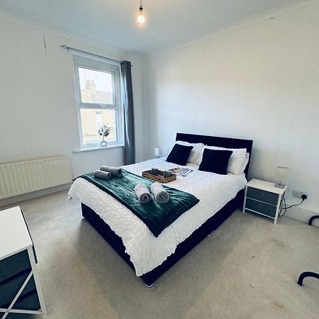 Апартаменты Cumberland House-2 Bed House Вёкингтон Экстерьер фото