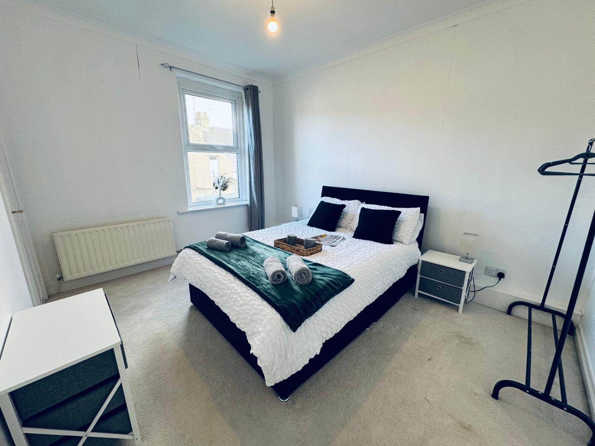 Апартаменты Cumberland House-2 Bed House Вёкингтон Экстерьер фото