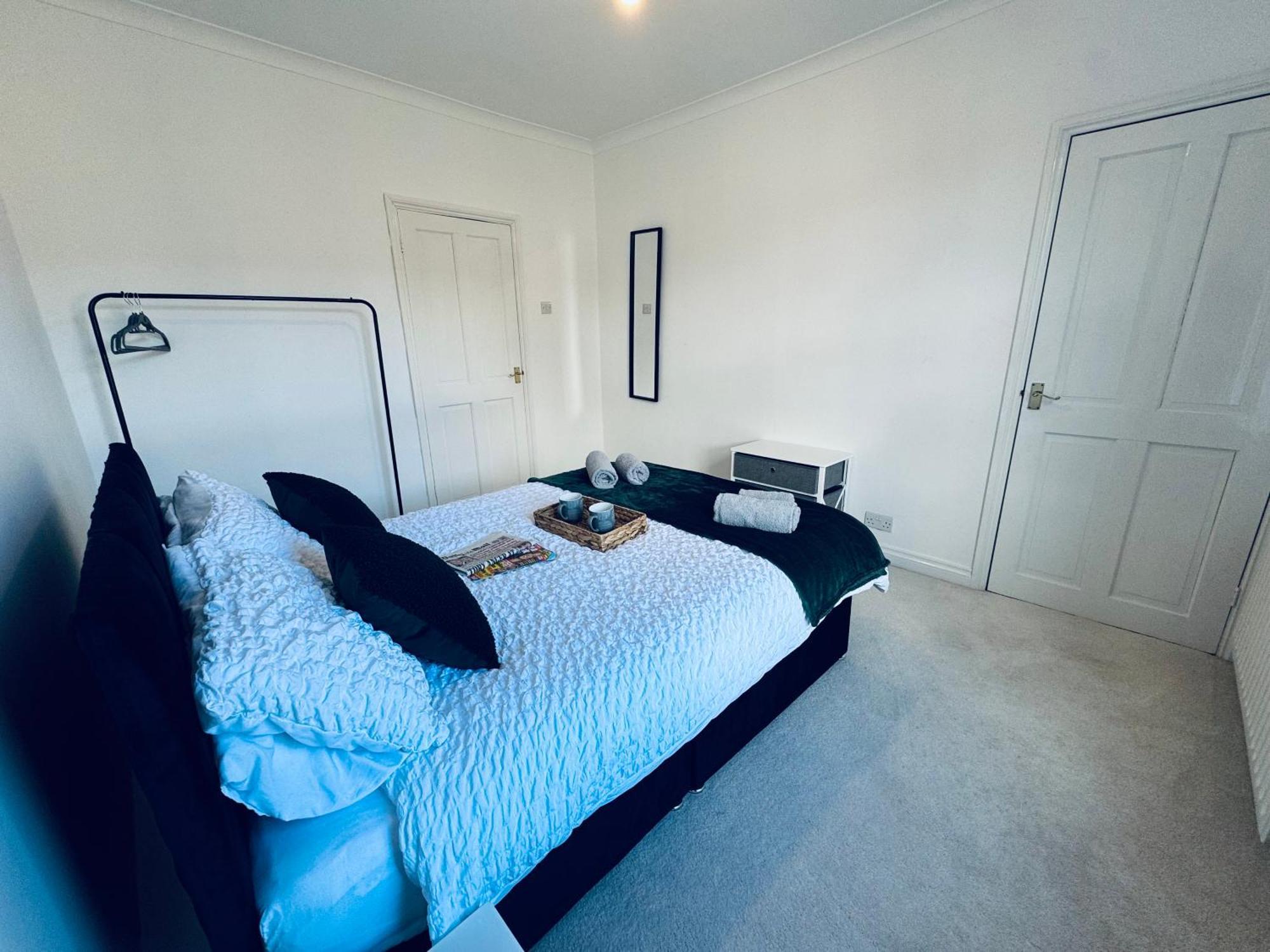 Апартаменты Cumberland House-2 Bed House Вёкингтон Экстерьер фото