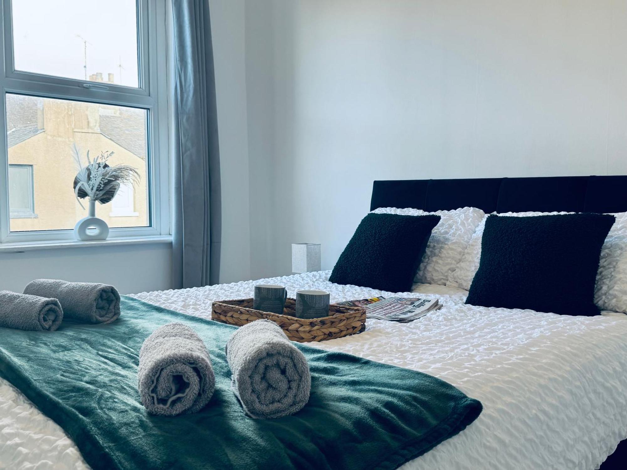 Апартаменты Cumberland House-2 Bed House Вёкингтон Экстерьер фото